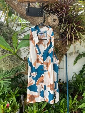 Manuheali’i Women’s Top   Size XL